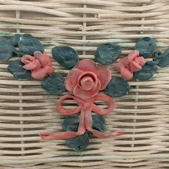 Bathroom Wicker Basket Shelf With 3-D Rose Design - Picture 2 of 9
